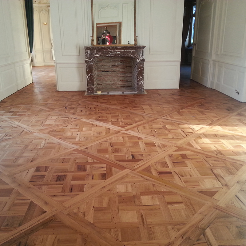 1. Versailles floorng Chateau