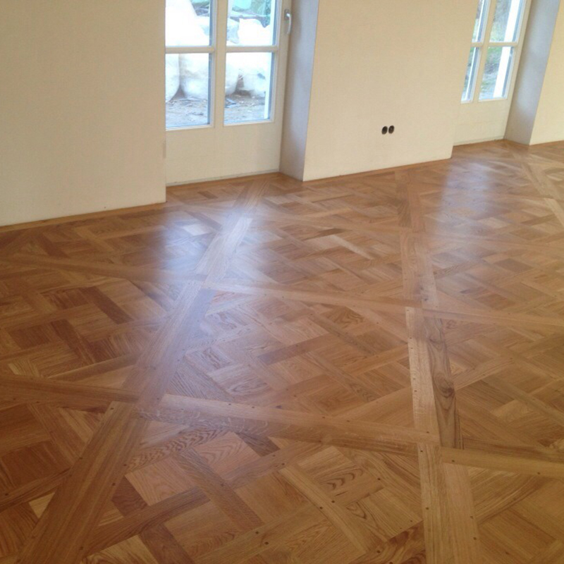 1.Oak Versailles panels Hamburg 